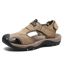 गैलरी व्यूवर में इमेज लोड करें, Classic Men&#39;s Sandals Summer Genuine Leather Sandals Breathable Men Brand Shoes Plus Size Sandals Soft Outdoor Men Roman Sandals